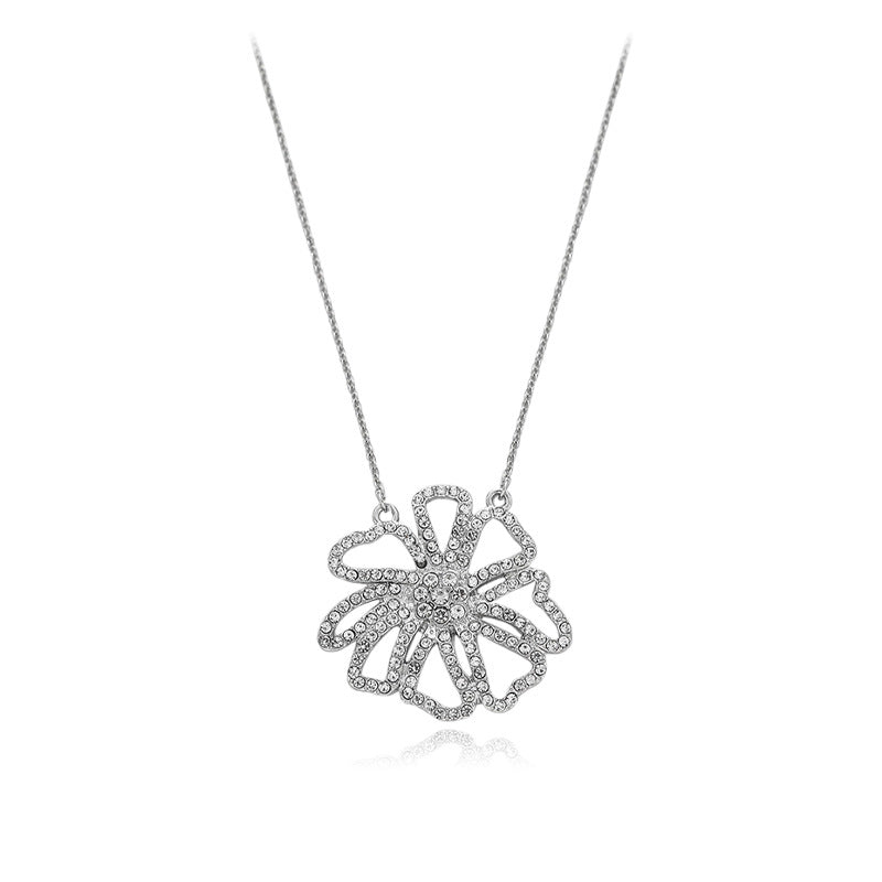 Exaggerated Glitter Diamond Flower Necklace