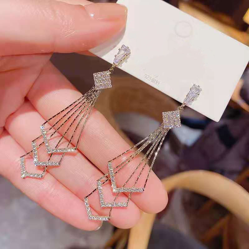 Long Diamond Tassel Silver Needle Earrings