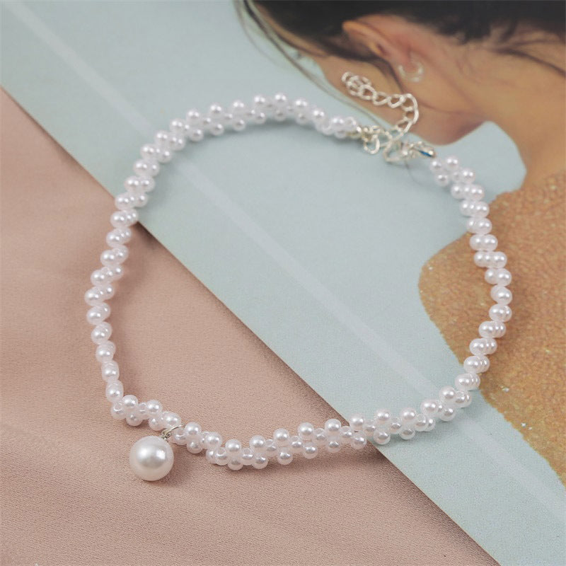 Hand-Woven Pearl Clavicle Necklace