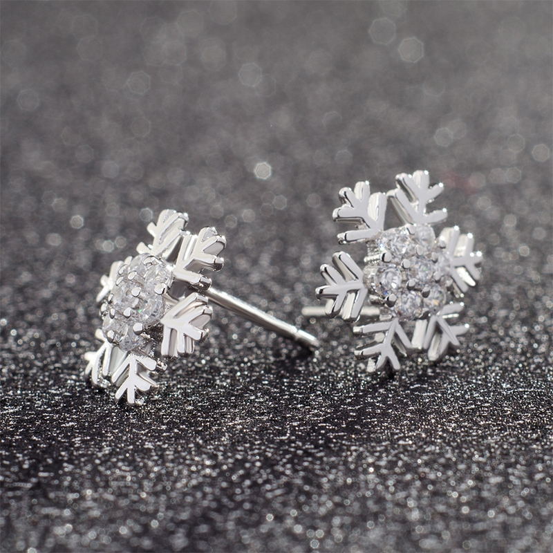 Women's Sweet Diamond Snowflake Stud Earrings