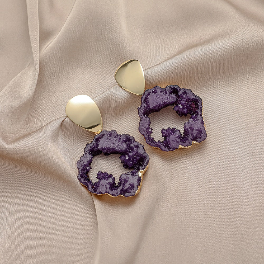 Fashionable Resin Irregular Shaped Amethyst Rough Stone Earrings