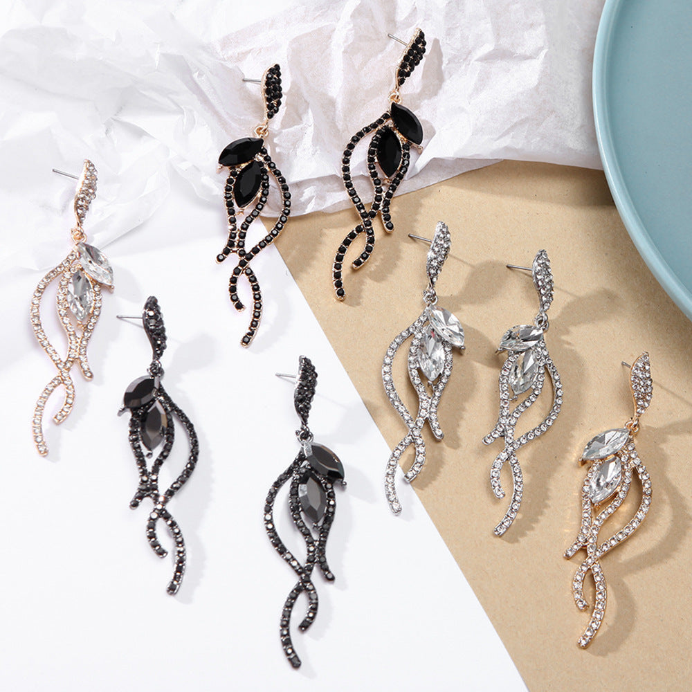 Alloy Diamond Earrings Tassel Hollow Asymmetrical Style Women's Earrings Earrings