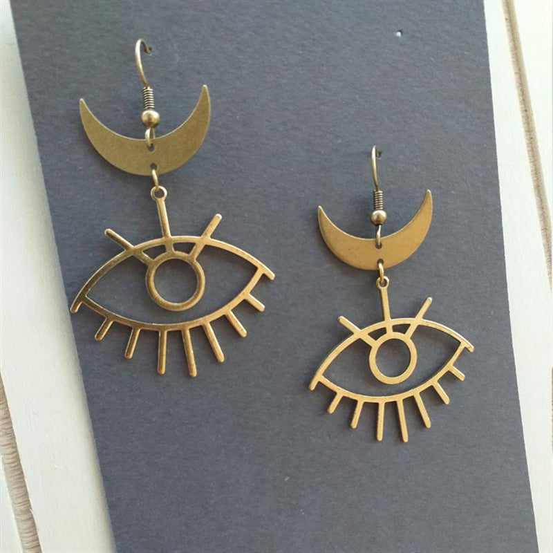 Hot Selling Gothic Simple Crescent Big Eyes Pendant Earrings