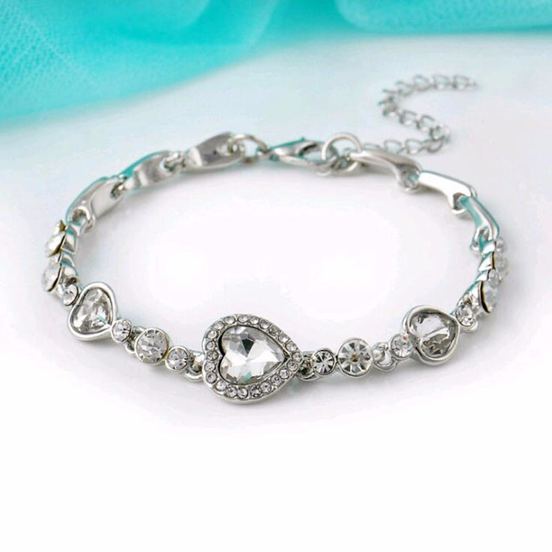 Heart-shaped Heart Zircon Crystal Diamond Bracelet